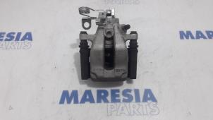 Used Rear brake calliper, right Citroen C5 III Tourer (RW) 1.6 16V THP 155 Price € 105,00 Margin scheme offered by Maresia Parts