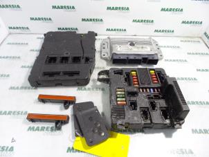 Usagé Ordinateur gestion moteur Renault Megane Scénic (JA) 1.6 RT Prix € 50,00 Règlement à la marge proposé par Maresia Parts