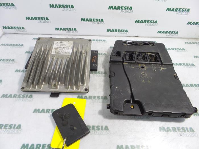 Used Engine management computer Renault Grand Scénic II (JM) 1.5 dCi 100 Price € 324,99 Margin scheme offered by Maresia Parts