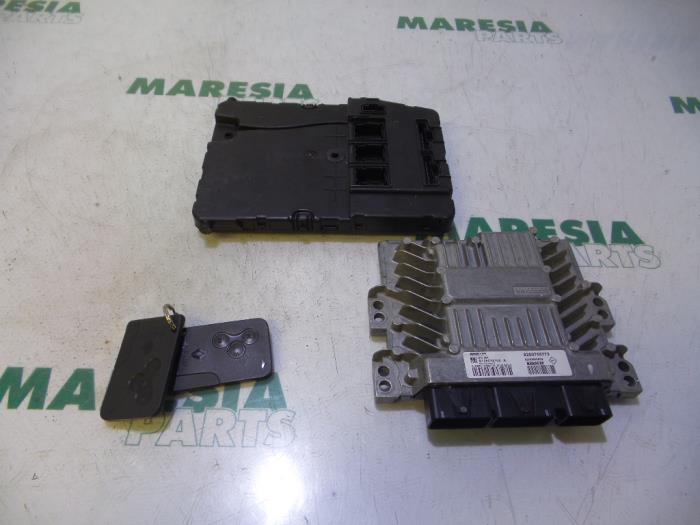 Used Engine management computer Renault Scénic II (JM) 1.5 dCi 105 FAP Price € 324,99 Margin scheme offered by Maresia Parts