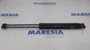 Used Set of tailgate gas struts Citroen C5 III Tourer (RW) 1.6 16V THP 155 Price € 40,00 Margin scheme offered by Maresia Parts