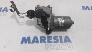 Used Front wiper motor Opel Movano 2.3 CDTi 16V FWD Price € 126,00 Margin scheme offered by Maresia Parts