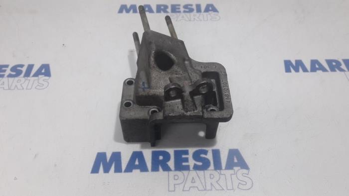 Used Engine mount Fiat Punto II (188) 1.4 16V Price € 25,00 Margin scheme offered by Maresia Parts