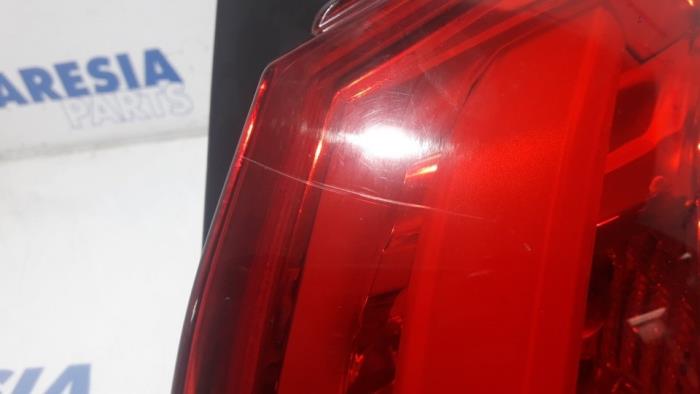Tylne swiatlo pozycyjne prawe z Peugeot 2008 (CU) 1.2 Vti 12V PureTech 82 2014