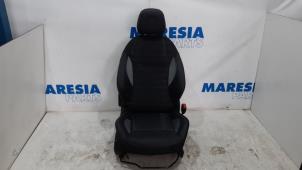 Gebrauchte Sitz rechts Peugeot 2008 (CU) 1.5 BlueHDi 100 Preis € 210,00 Margenregelung angeboten von Maresia Parts