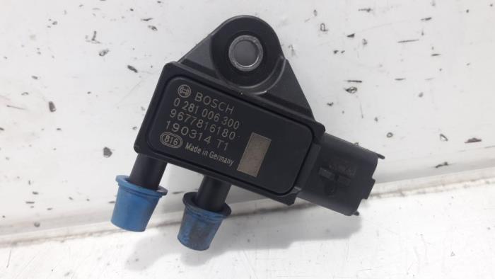 Sensor de filtro de hollín de un Peugeot 2008 (CU) 1.5 BlueHDi 100 2019
