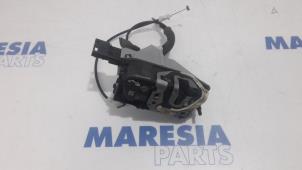 Used Rear door mechanism 4-door, right Peugeot 508 (8D) 2.0 Hybrid4 16V Price € 45,00 Margin scheme offered by Maresia Parts