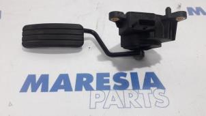 Used Throttle pedal position sensor Renault Kangoo/Grand Kangoo (KW) 1.6 16V Price € 50,00 Margin scheme offered by Maresia Parts