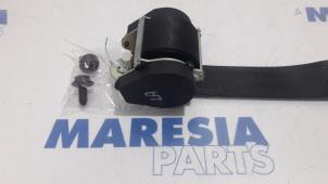 Used Rear seatbelt, left Renault Kangoo/Grand Kangoo (KW) 1.6 16V Price € 50,00 Margin scheme offered by Maresia Parts