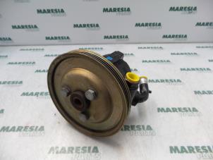 Used Power steering pump Fiat Doblo (223A/119) 1.6 16V Price € 85,00 Margin scheme offered by Maresia Parts