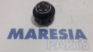 Used ESP switch Peugeot 2008 (CU) 1.5 BlueHDi 100 Price € 25,00 Margin scheme offered by Maresia Parts