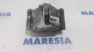 Used Front brake calliper, right Peugeot 2008 (CU) 1.5 BlueHDi 100 Price € 13,99 Margin scheme offered by Maresia Parts