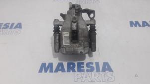 Usagé Etrier de frein (pince) arrière gauche Peugeot 2008 (CU) 1.5 BlueHDi 100 Prix € 19,90 Règlement à la marge proposé par Maresia Parts