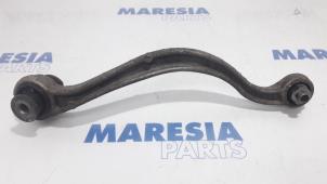 Used Rear lower wishbone, left Peugeot 508 (8D) 2.0 Hybrid4 16V Price € 30,00 Margin scheme offered by Maresia Parts