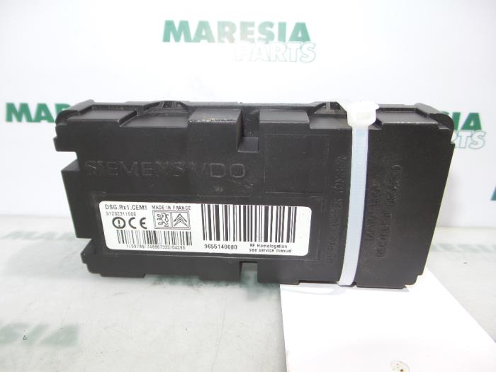 Usagé Ordinateur divers Peugeot 407 SW (6E) 2.0 16V Prix € 29,99 Règlement à la marge proposé par Maresia Parts