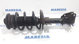 Usagé Barre amortisseur avant gauche Opel Movano 2.3 CDTi 16V FWD Prix € 105,00 Règlement à la marge proposé par Maresia Parts