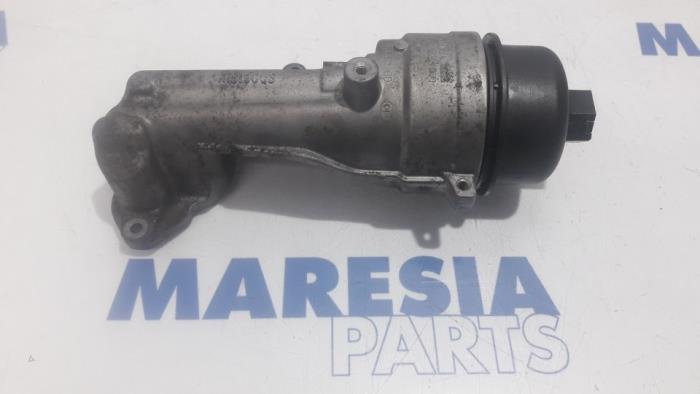 Gebrauchte Ölfilterhalter Peugeot 3008 I (0U/HU) 1.6 VTI 16V Preis € 50,00 Margenregelung angeboten von Maresia Parts
