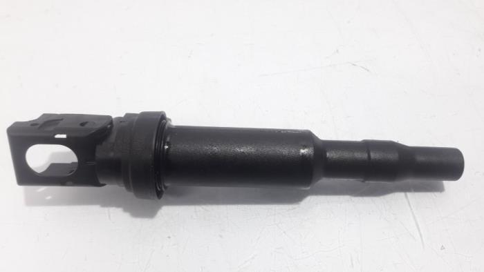 Pen ignition coil from a Peugeot 3008 I (0U/HU) 1.6 VTI 16V 2011