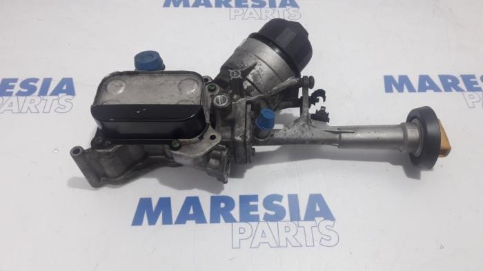 Gebrauchte Ölfilterhalter Fiat Doblo Cargo (263) 1.3 MJ 16V DPF Euro 5 Preis € 60,50 Mit Mehrwertsteuer angeboten von Maresia Parts