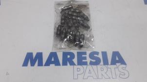 Used Tappet Fiat Doblo Cargo (263) 1.3 MJ 16V DPF Euro 5 Price € 60,50 Inclusive VAT offered by Maresia Parts