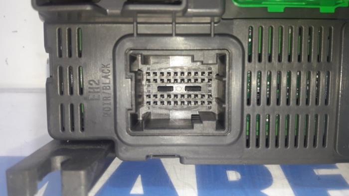 Engine management computer from a Peugeot 2008 (CU) 1.2 Vti 12V PureTech 82 2017