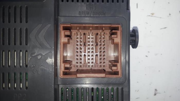 Engine management computer from a Peugeot 2008 (CU) 1.2 Vti 12V PureTech 82 2017