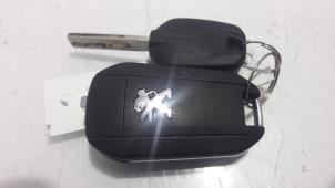 Engine management computer from a Peugeot 2008 (CU) 1.2 Vti 12V PureTech 82 2017
