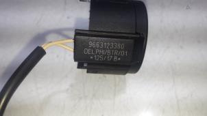 Engine management computer from a Peugeot 2008 (CU) 1.2 Vti 12V PureTech 82 2017