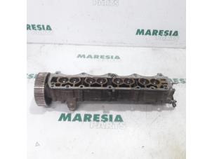 Used Camshaft Fiat Stilo (192A/B) 1.6 16V 5-Drs. Price € 50,00 Margin scheme offered by Maresia Parts