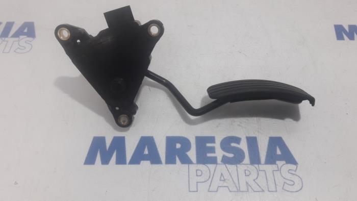 Begagnade Gaspedalsensor Renault Kangoo Express (FW) 1.5 dCi 70 Pris € 60,50 Inklusive moms erbjuds av Maresia Parts
