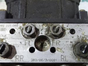 ABS Pumpe van een Fiat Stilo (192A/B) 2.4 20V Abarth 3-Drs. 2002