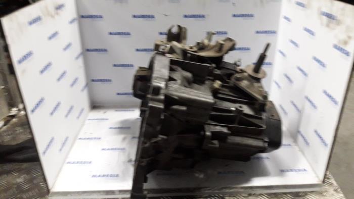 Usagé Boîte de vitesse Citroen Xantia Break (X1/2) 2.0i Turbo CT VSX Prix € 210,00 Règlement à la marge proposé par Maresia Parts