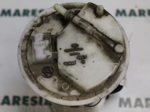 Usados Bomba eléctrica de combustible Fiat Stilo (192A/B) 2.4 20V Abarth 3-Drs. Precio € 20,00 Norma de margen ofrecido por Maresia Parts