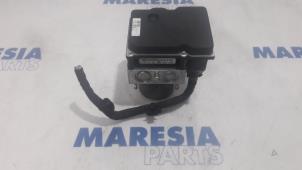 Usados Bomba ABS Peugeot 508 (8D) 1.6 HDiF 16V Precio € 183,75 Norma de margen ofrecido por Maresia Parts