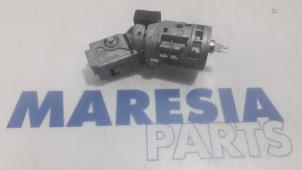 Used Ignition lock + key Peugeot 508 (8D) 1.6 HDiF 16V Price € 50,00 Margin scheme offered by Maresia Parts