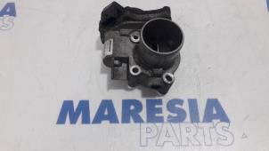 Used Throttle body Renault Trafic New (FL) 2.0 dCi 16V 115 Price € 190,58 Inclusive VAT offered by Maresia Parts