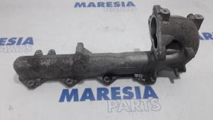 Used Intake manifold Renault Trafic New (FL) 2.0 dCi 16V 115 Price € 127,05 Inclusive VAT offered by Maresia Parts
