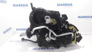 Używane Nagrzewnica Peugeot 508 (8D) 2.0 Hybrid4 16V Cena € 220,00 Procedura marży oferowane przez Maresia Parts