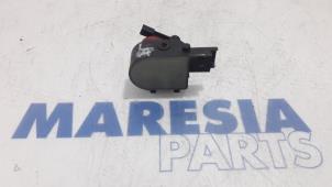 Used Headlight motor Peugeot 508 (8D) 2.0 Hybrid4 16V Price € 35,00 Margin scheme offered by Maresia Parts