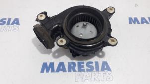 Używane Silnik wentylatora Peugeot 508 (8D) 2.0 Hybrid4 16V Cena € 75,00 Procedura marży oferowane przez Maresia Parts