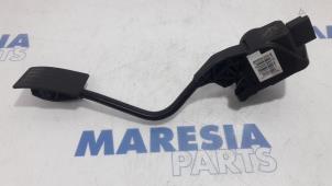 Used Throttle pedal position sensor Peugeot 508 (8D) 2.0 Hybrid4 16V Price € 35,00 Margin scheme offered by Maresia Parts