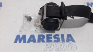 Używane Pas bezpieczenstwa lewy tyl Peugeot 508 (8D) 2.0 Hybrid4 16V Cena € 25,00 Procedura marży oferowane przez Maresia Parts