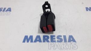 Used Rear seatbelt buckle, left Peugeot 508 (8D) 2.0 Hybrid4 16V Price € 50,00 Margin scheme offered by Maresia Parts