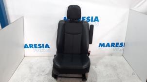 Używane Fotel prawy Renault Espace (JK) 2.0 16V Turbo Cena € 210,00 Procedura marży oferowane przez Maresia Parts
