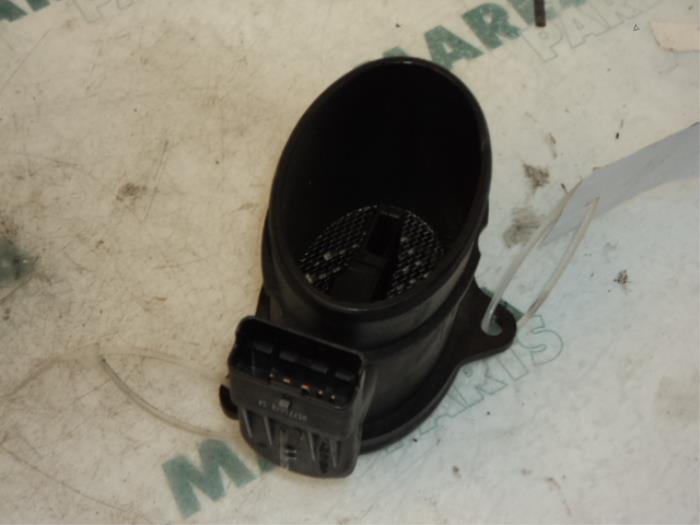 Usagé Débitmètre Peugeot 307 SW (3H) 1.6 HDiF 110 16V Prix € 25,00 Règlement à la marge proposé par Maresia Parts