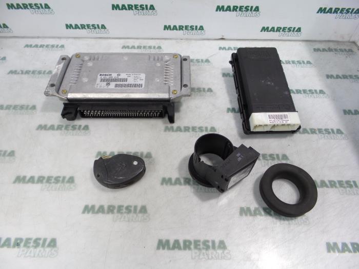 Used Engine management computer Citroen Xantia (X1/2) 1.8i 16V Price € 75,00 Margin scheme offered by Maresia Parts