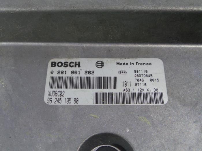 Engine management computer from a Citroën Xantia (X1/2) 1.9 TD 1999