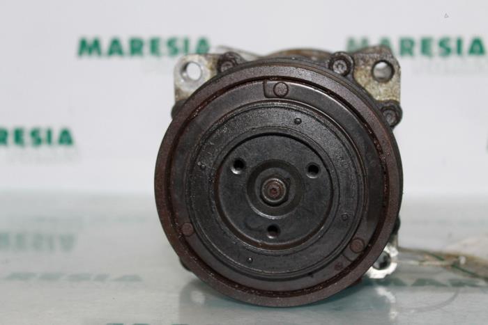 Gebrauchte Klimapumpe Renault Clio Preis € 50,00 Margenregelung angeboten von Maresia Parts