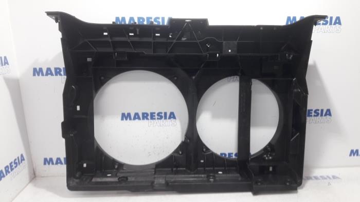 Begagnade Front Fiat Scudo (270) 2.0 D Multijet Pris € 90,75 Inklusive moms erbjuds av Maresia Parts