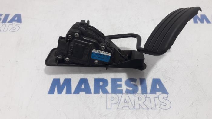 Begagnade Gaspedalsensor Renault Espace (JK) 2.0 16V Turbo Pris € 29,99 Marginaltabell erbjuds av Maresia Parts